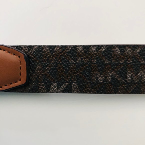 MICHAEL KORS Signature Logo NWT Belt Size Medium - Picture 5 of 5